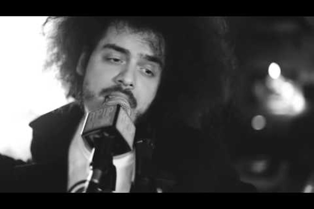 Das Wort über alles. Davide Shorty auf Straniero-Tour in Bozen