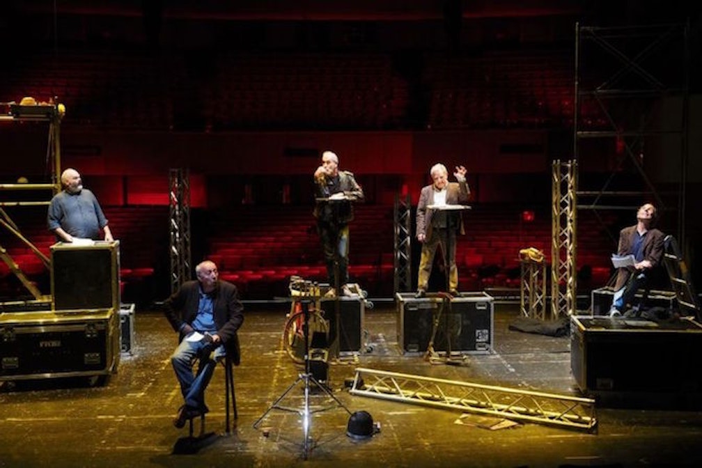 WORDBOX ARENA Teatro Stabile Bolzano 01