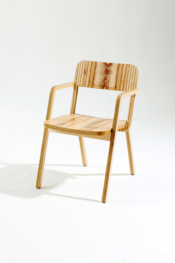 Prater-chair-_front-view_2009_marco-dessí-for-richard-lampert