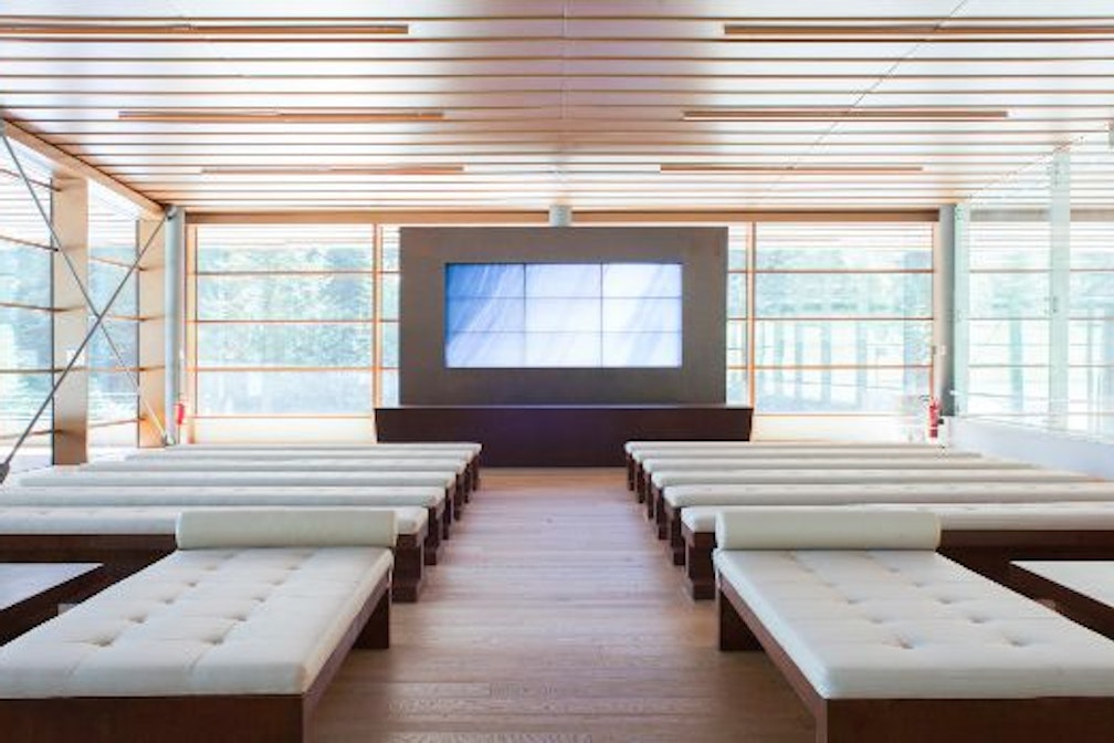 Schwanken + Kippen: Nicolò Degiorgis im Plessi Museum am Brenner