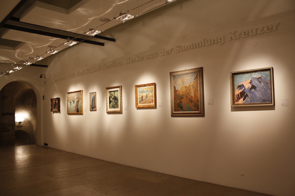 Un ponte tra Tirolo, Alto Adige e Trentino fatto dei colori del ‘900