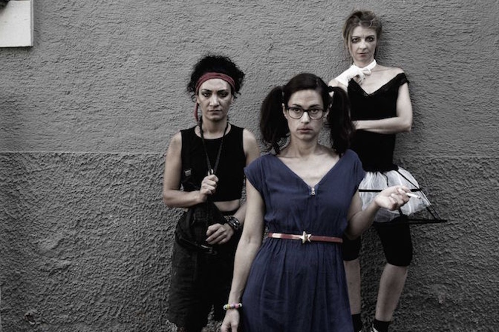 Menstruationshintergrund Theater praesent Innsbruck