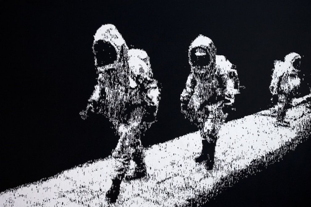 Thomas Riess - catwalk - 2012 – Korrrekturbandroller + Acryll auf Leinwand 150x100