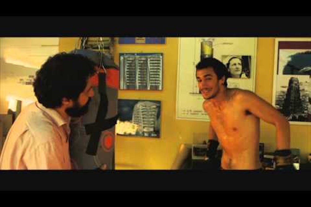 HomeGrown Reviews: La luna su Torino