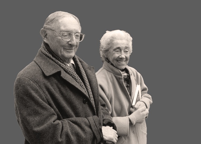 Edith Arlen-Wachtel und Walter Arlen bei der Eröffnung der Säulen der Erinnerung 2008, Foto von Martina Gasser
