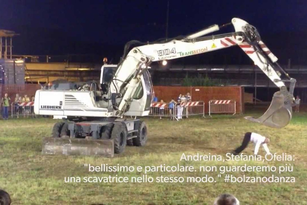 Franzplatz live tweet @ Transports Exceptionneles + I Dormienti