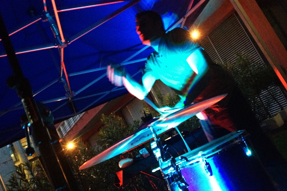 johnny mox_franzmagazine_morethanapplesandcows