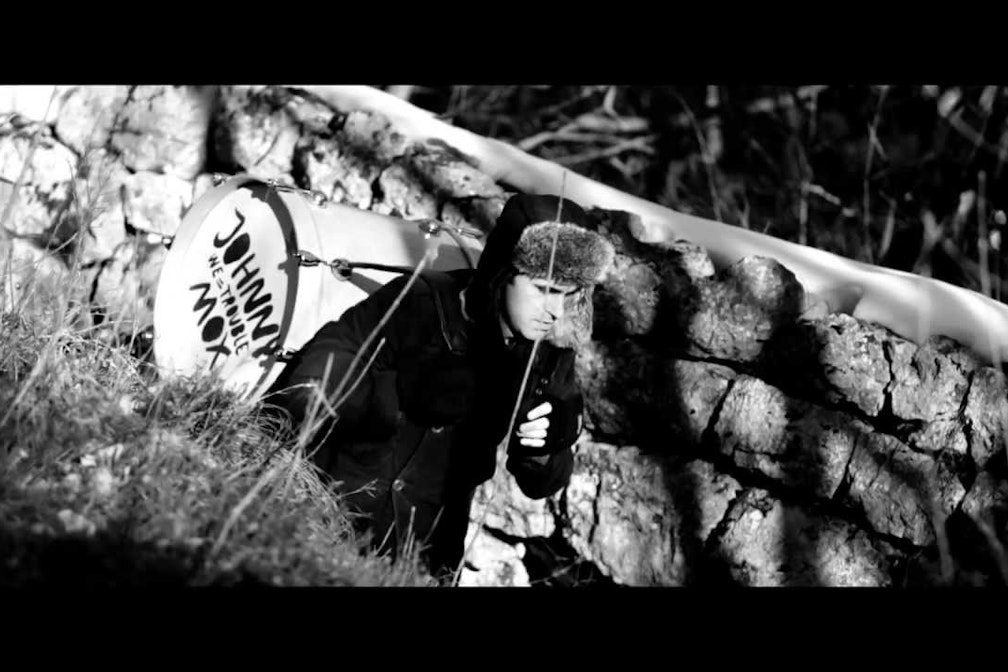 Johnny Mox @ More than apples and cows: “Alla ricerca di un nuovo senso di comunità”