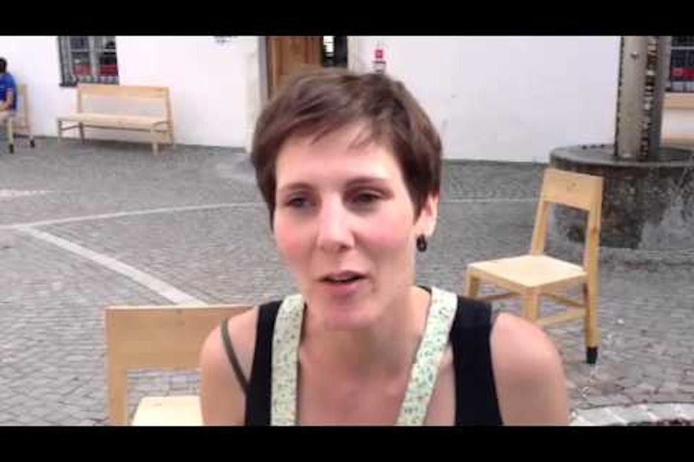 I pack my bag: Maria Walcher auf der Suche nach Kleidern mit Geschichte unterwegs in Südtirol