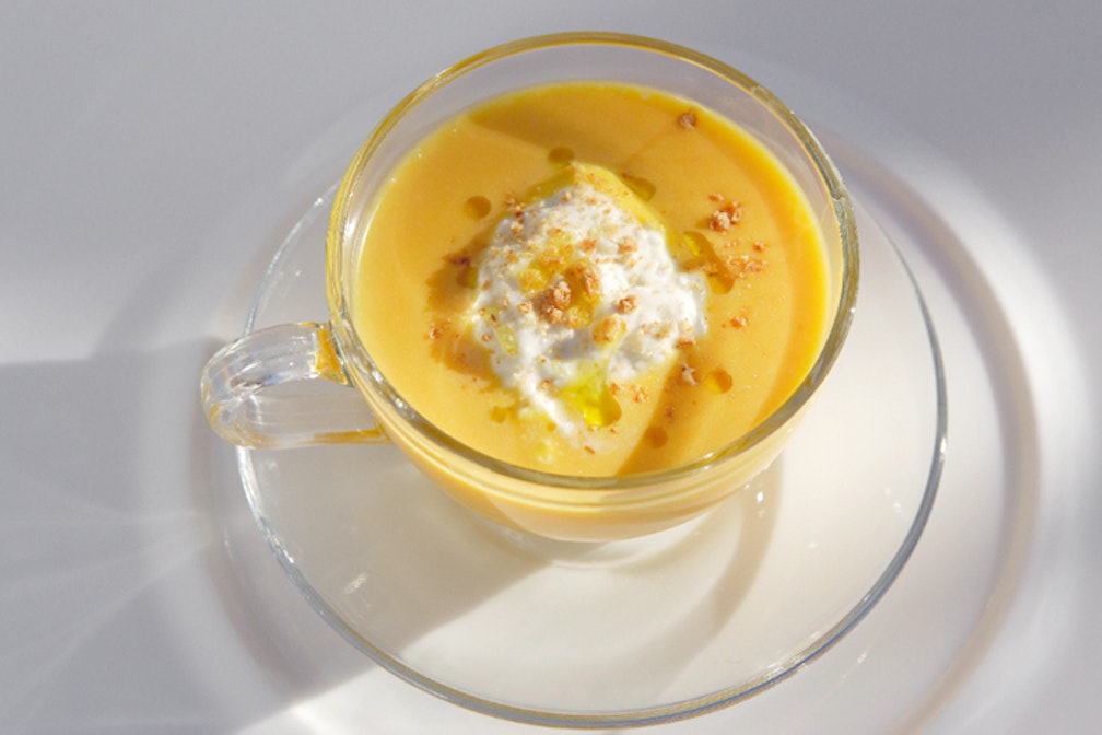 Kürbiscappuccino mit Gorgonzolacreme