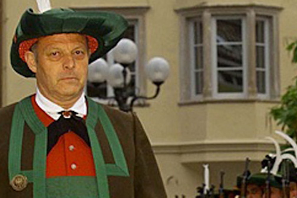 Crisi del V Secolo #03. Tutto ma proprio tutto quello che Durnwalder può chiedere a Bersani