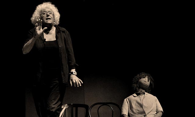 THURSDAY 9.1.13: a teatro con le ragazze anni 60