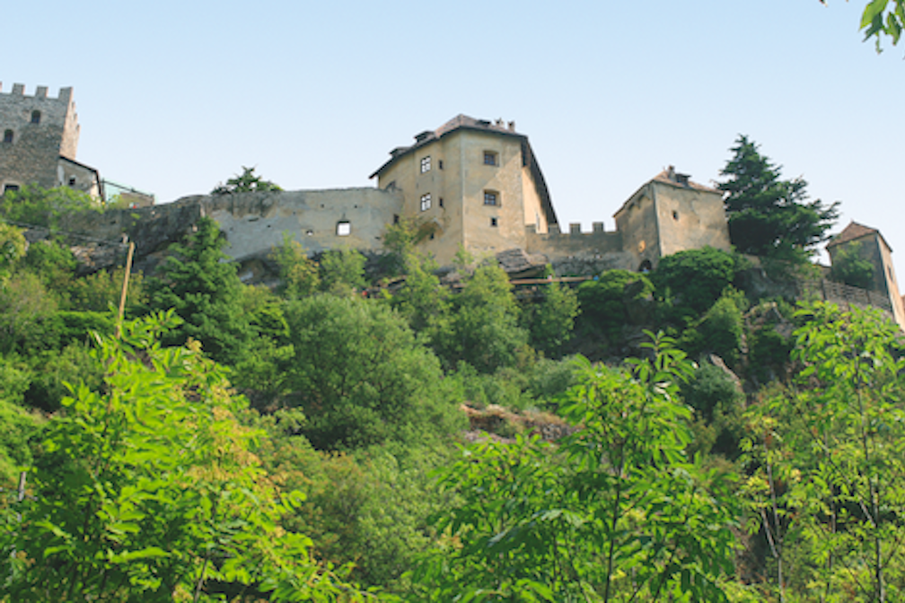 Die Erlösung des Ritters von Juval – von Tschars zum Schloss Juval