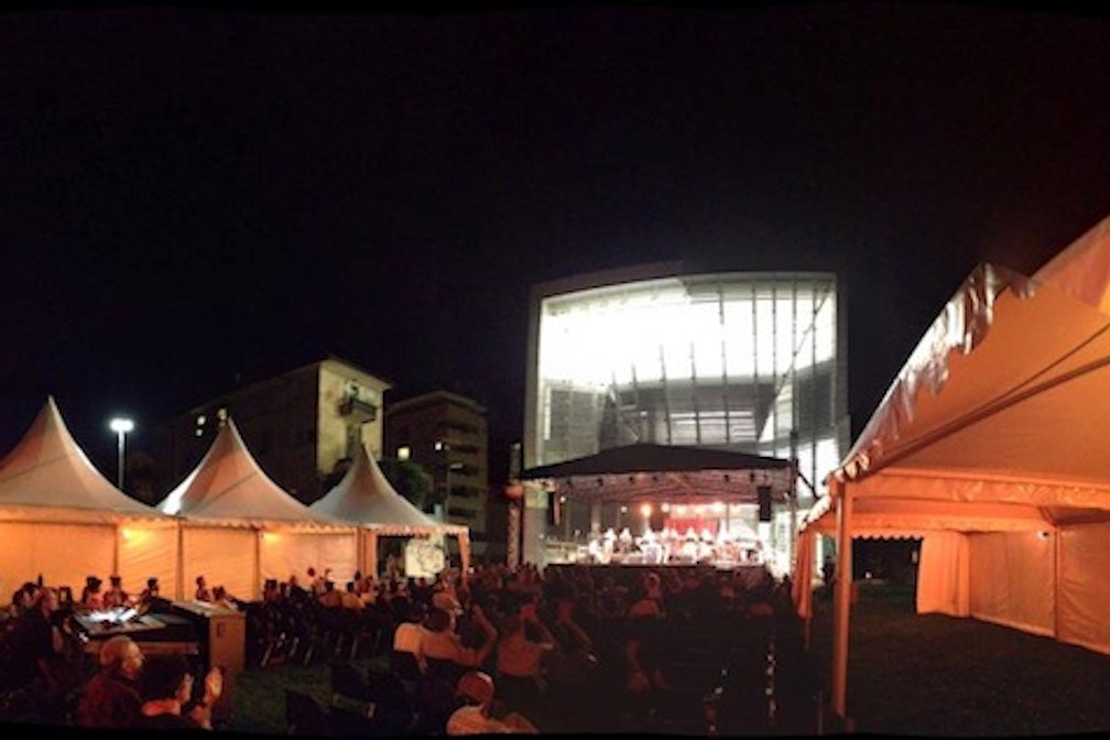 Minafric Orchestra per il finale del Jazz Festival. Ma non è tutto oro quel che luccica…