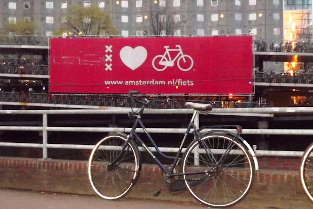 Benelux hin und zurück #02: I AMsterdam foreverhttp://thenewbeat.franzmagazine.com/2012/04/20/benelux-02-i-amsterdam-forever/