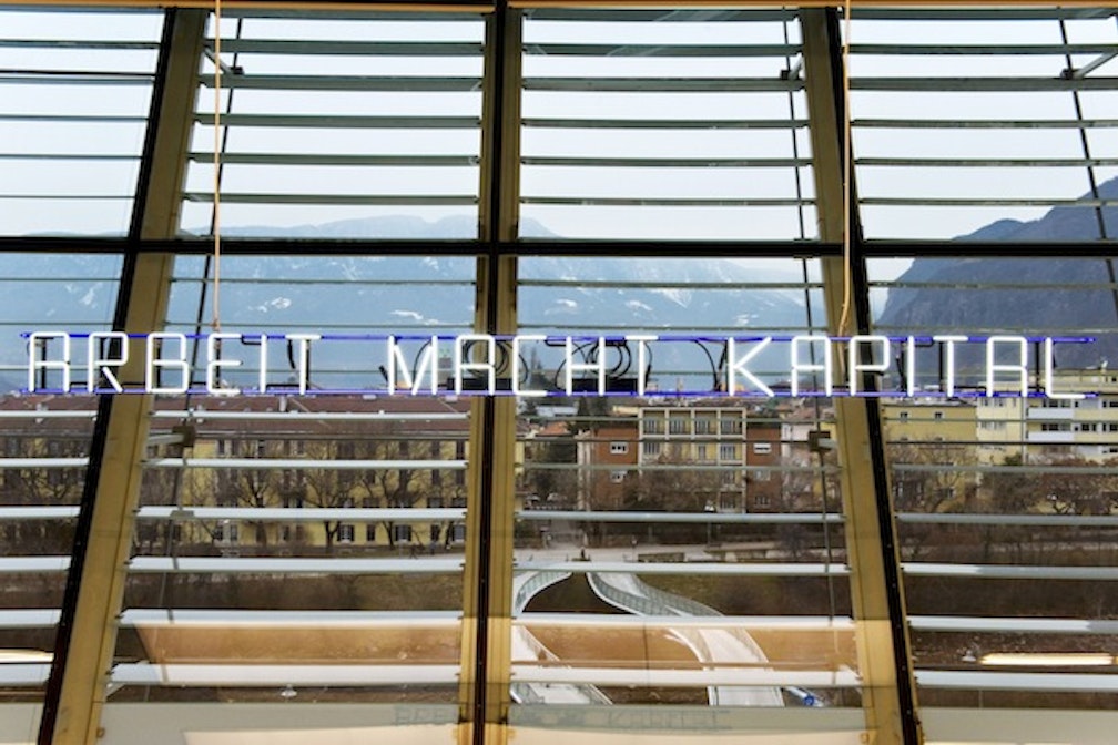 Claire Fontaine in Eile