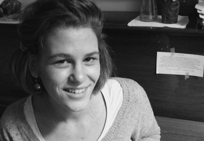Anna Mayr