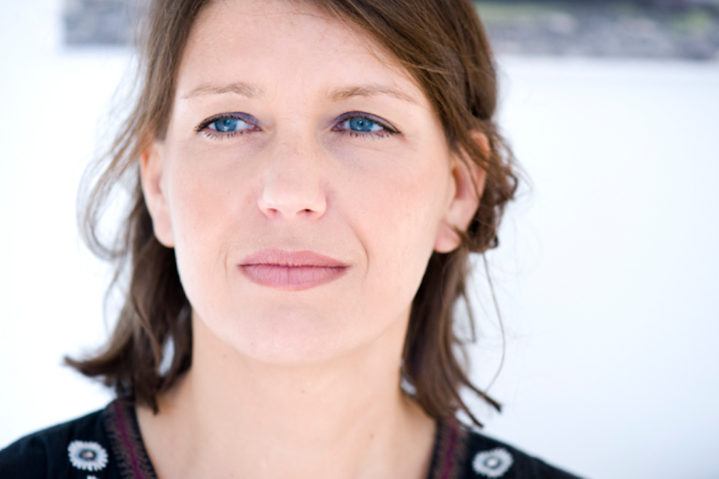 “Die treibende Kraft ist die Liebe…” Autorin Birgit Unterholzner im Interview