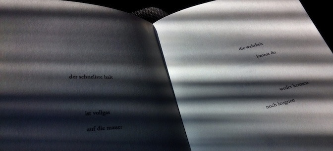 joerg zemmler papierflieger luft 01