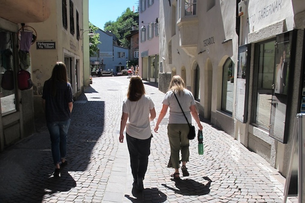 pop up franzmagazine 2015 Klausen Kunst boden_nah: Inga Shalvashvili, Elena Kairyte, Ursula Schachenhofer