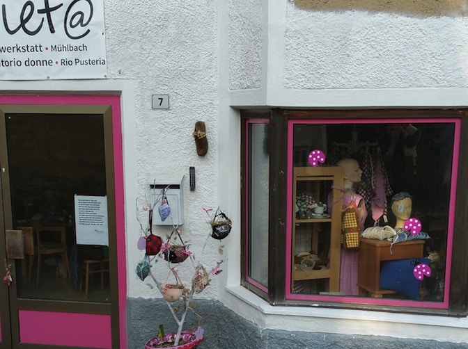 Marieta Frauenwerkstatt Muehlbach Laboratorio Donne Rio Pusteria