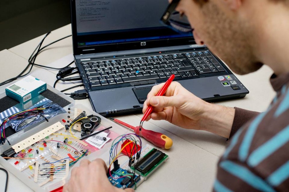 60 minutes 4 repairing + making - tis innovation park