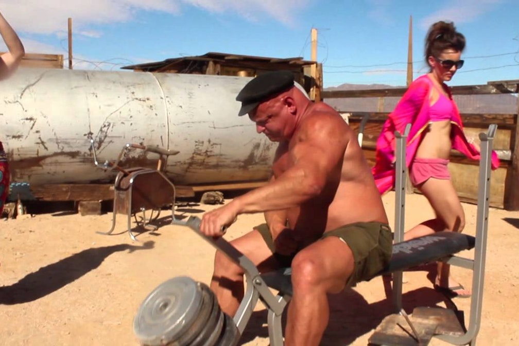 Von Pumpern, Brüdern, Bratwurstzangen: Rummelsnuff bei LanaLive