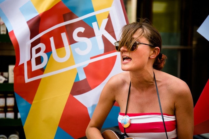 BUSK-Singer-Songwriter-Festival-Bozen-franzmagazine-Matteo-Vegetti 01