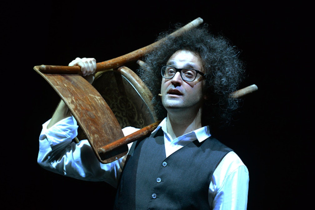 Theatre Quiz. Vinci i biglietti per “Magazzino 18” di Simone Cristicchi