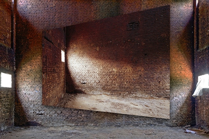 Senza-titolo-(essicatoio-del-tabacco#1)-2011-Giancarlo-Lamonaca