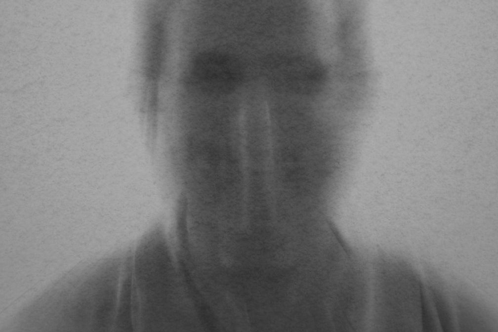 oltre la facciata - Hinter der Fassade - Matteo Vegetti