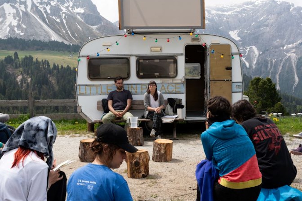 Rut Bernardi alla Scuola Nomadica di OHT: tra miti alpini e lingua ladina