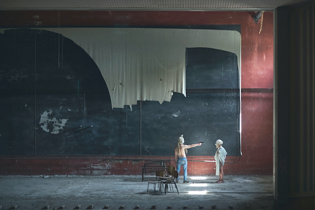 “Socrate il sopravvissuto”. Come le foglie:se una sera a teatro lʼeducazione