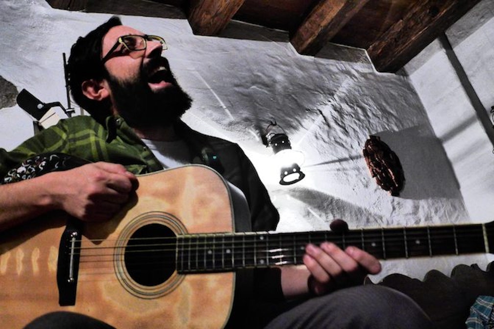 Wie bitte? „No Hablo Ladino“ von Felix Lalù