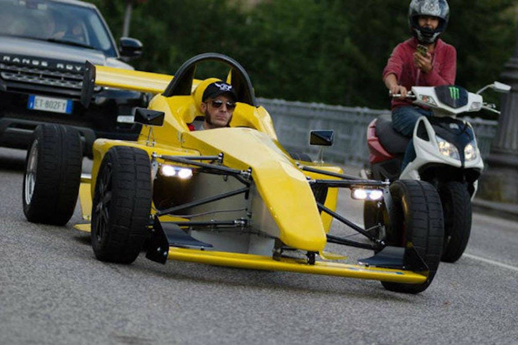 100 km/h in 3 secondi