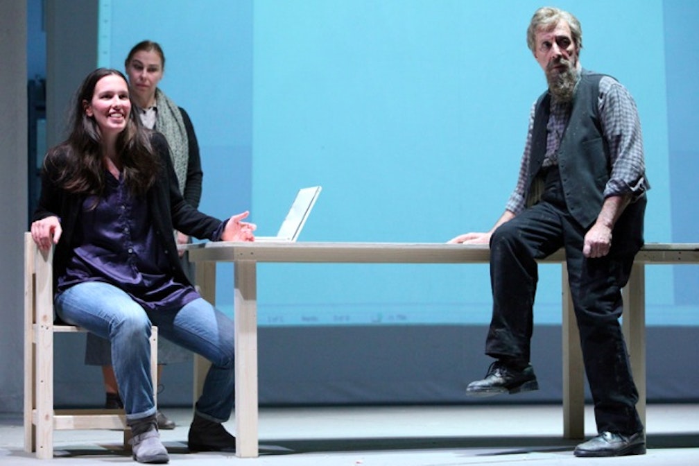 Famiglia e lavoro. Fuori e dentro casa. E sul palco con “L’officina” al TSB