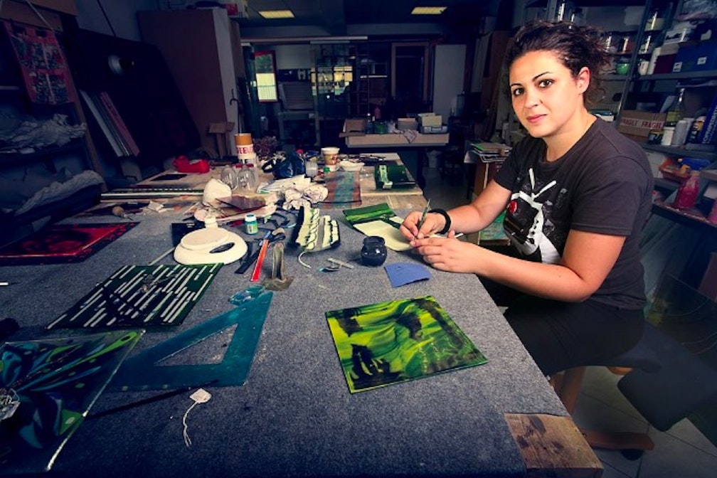 Ester Brunini, l’inarrestabile artigiana del vetro