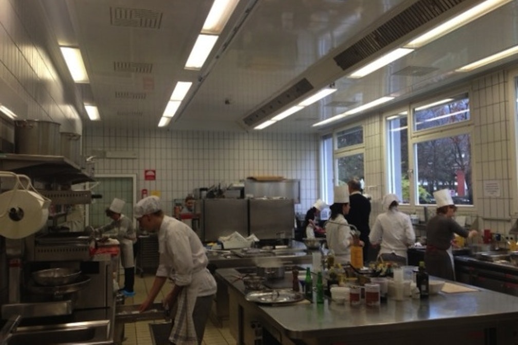 Filetto di maiale ripieno di mele e spinaci con pasticcio del bosco: la ricetta vincitrice del concorso per food bloggers di Youredo