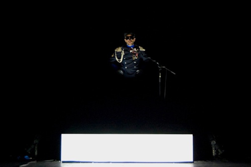 Marco Martinelli: “il teatro è un grande esercizio di cittadinanza”. Un’intervista che fa pensare che forse il teatro ci salverà