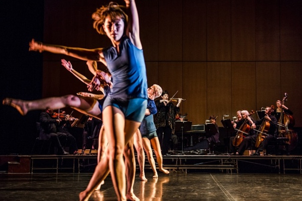 TUESDAY 19.3.13: Salto in Bruneck, Danza + musica con Oguike e la Haydn insieme live