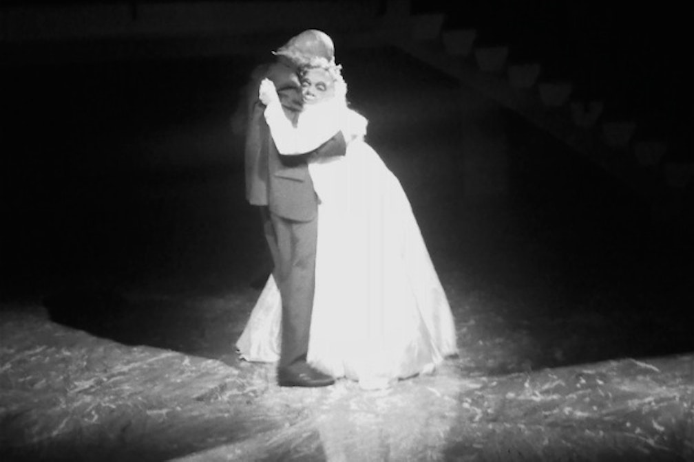 Emma Dante, la “donna vulcano” del teatro arriva a Bolzano con l’arte della diversità