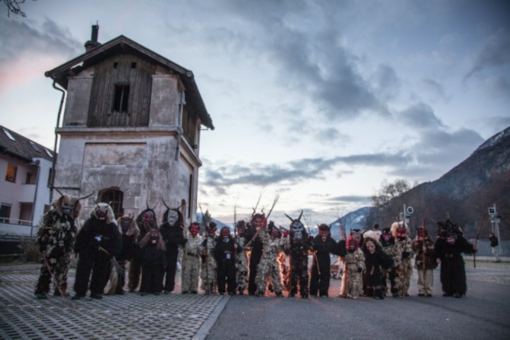 È carnevale, vestitevi da Krampus!