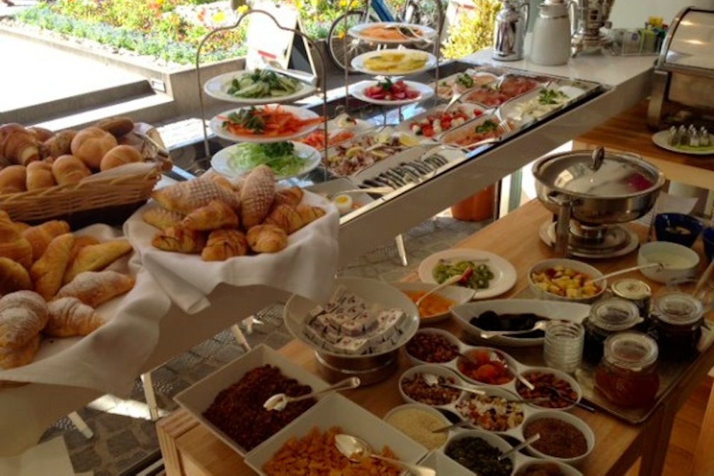 Brunch quiz! Tu vieni allo Sketch e rilassati, il cibo te lo offriamo noi!