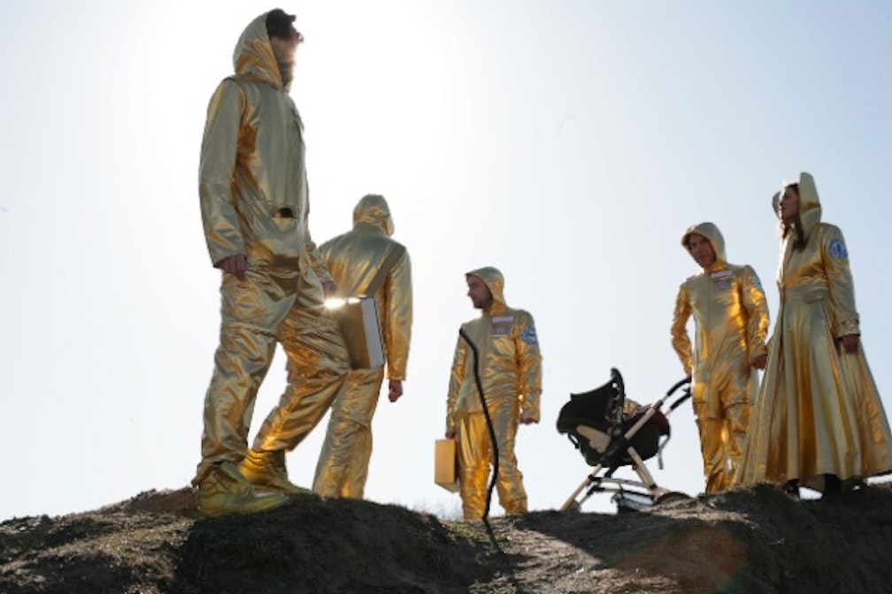 FRIDAY 25.5.2012: gli uomini d’oro di Althamer e i fumetti di Artmaysound