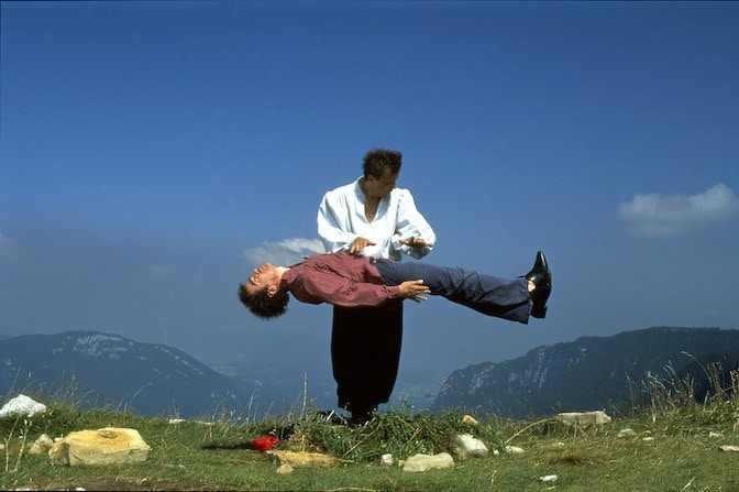 8-Gianni_Motti_Levitation_1995