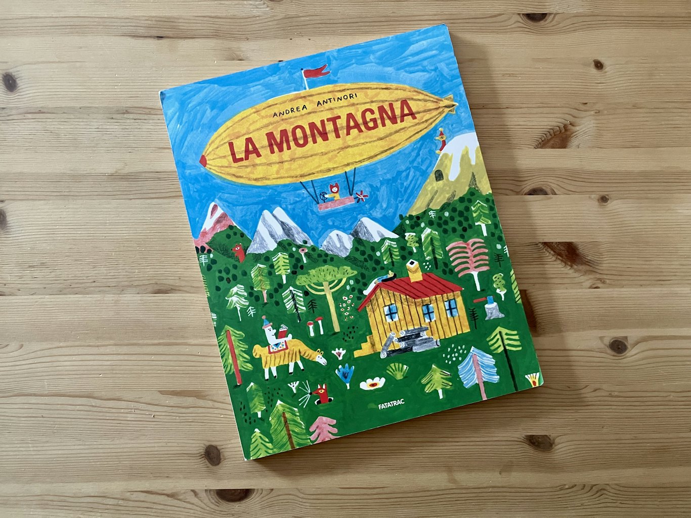 “La montagna” di Andrea Antinori, Fatatrac. Foto di Claudia Gelati.