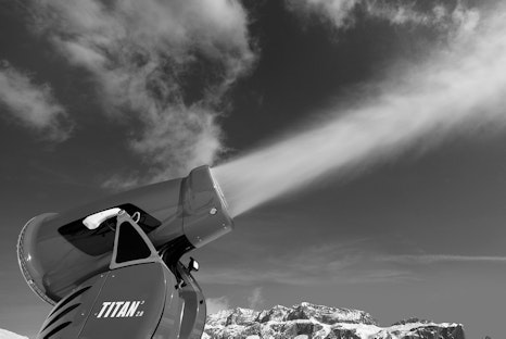 © Niccolò Biddau Il bianco e nero delle Dolomiti, tra tecnologia e natura