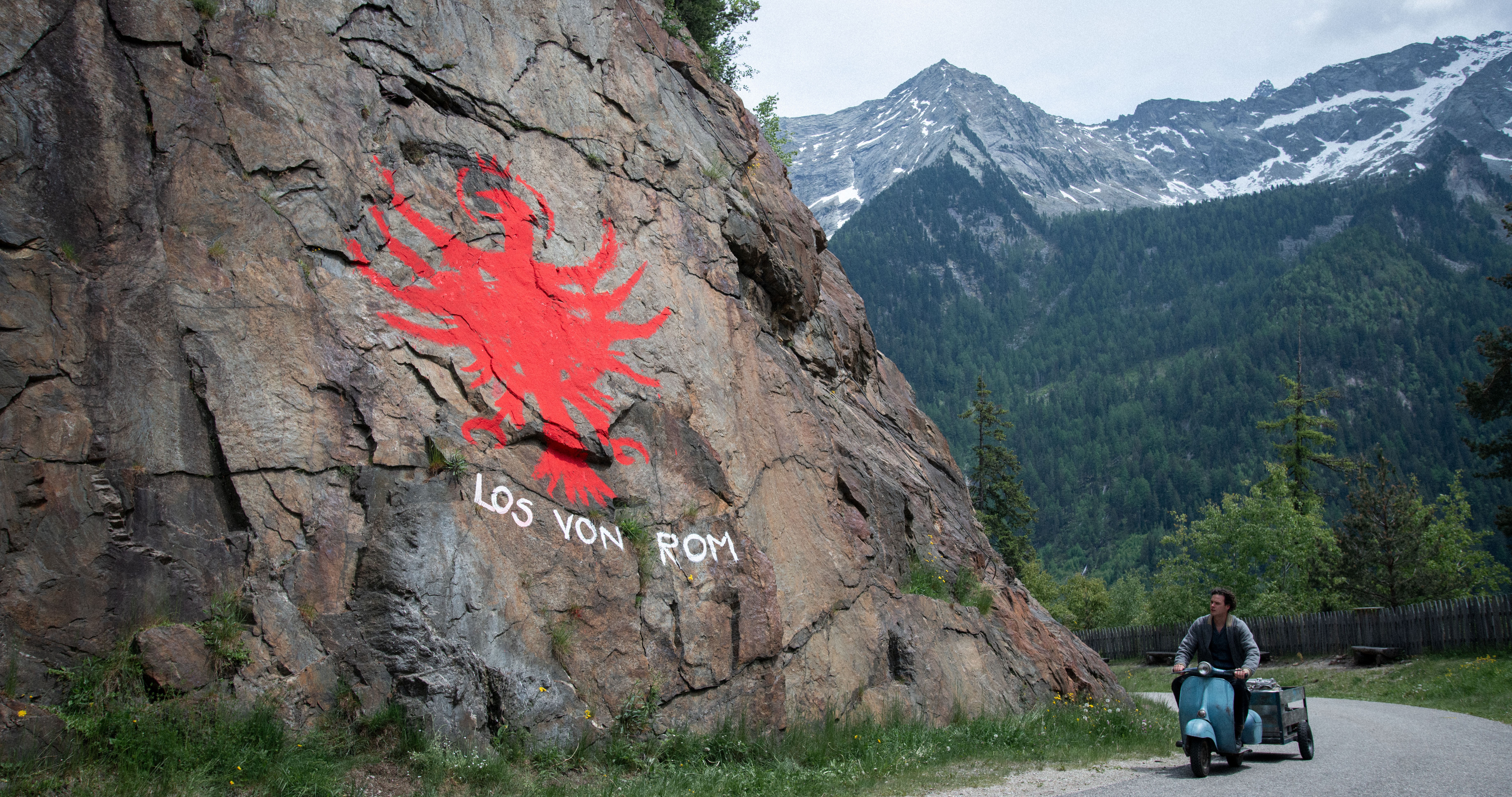 Von innen kommen, aber von außen blicken