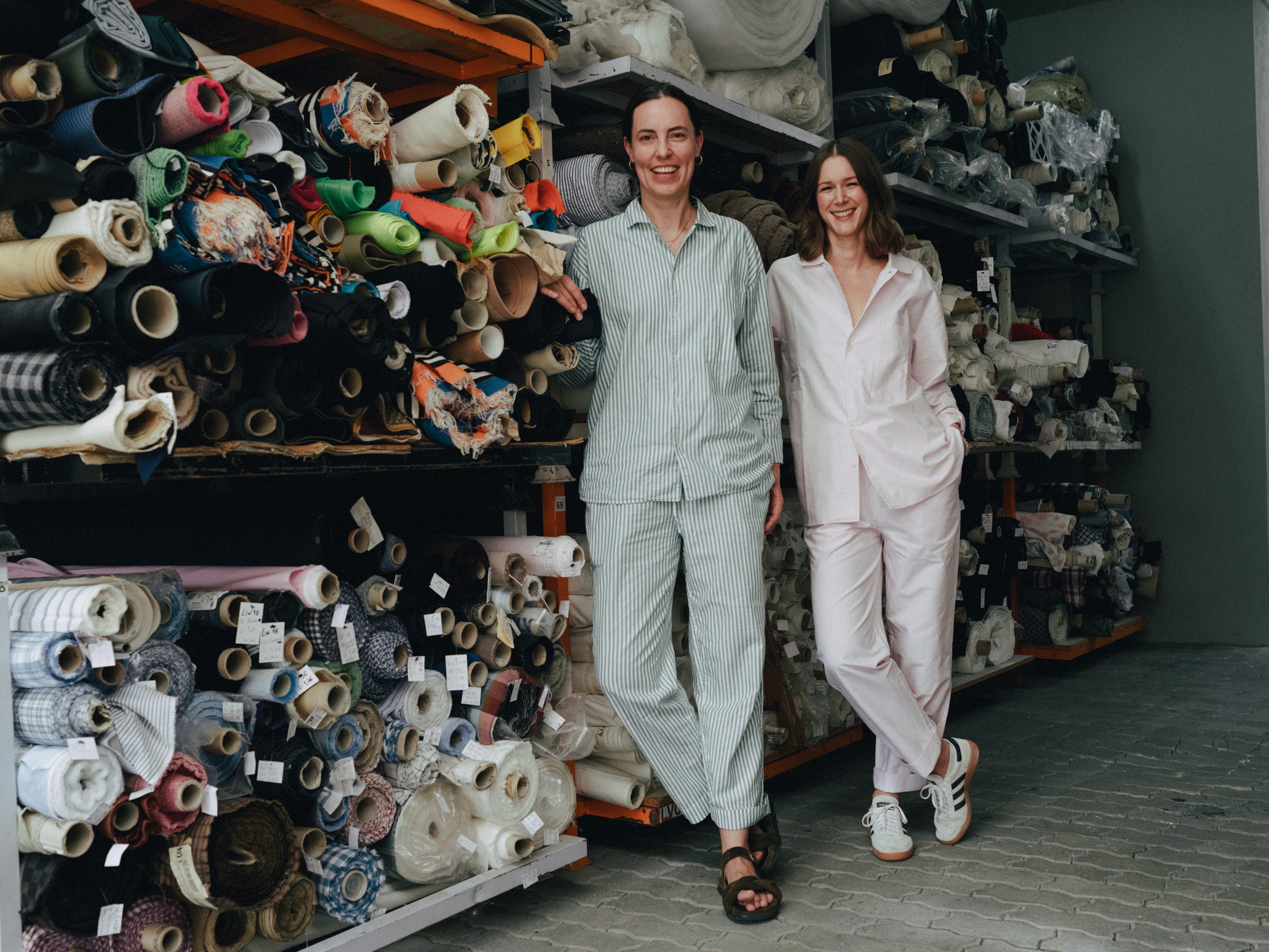 Unisex-Pyjamas und Loungewear für Nacht und Tag