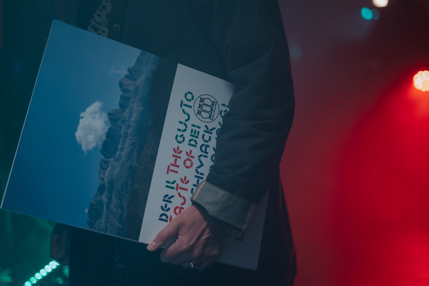 Publikation „Der Geschmack künftiger Landschaften. Il gusto dei paesaggi futuri. The taste of future landscapes“ zum Zehnjährigen von BAU, © Franziska Unterhholzner